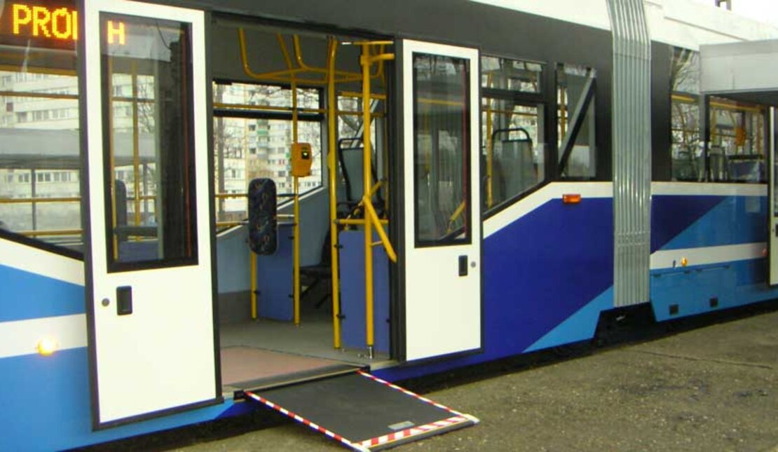 Bus with accessible ramp 