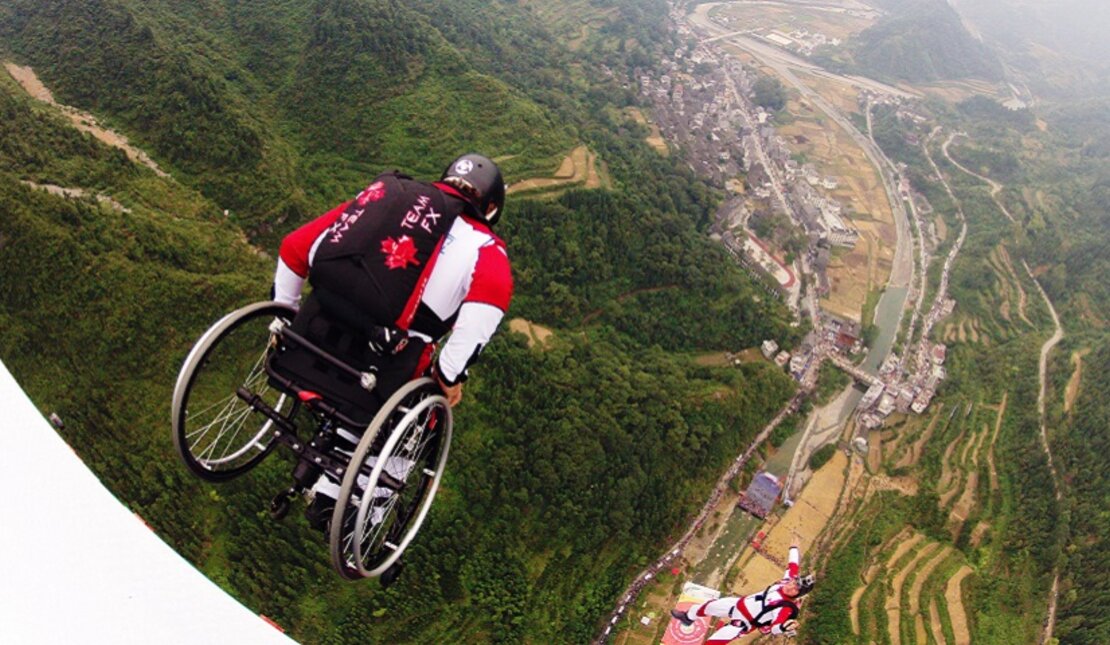 Lonnie Bissonnette skydiving in wheelchair