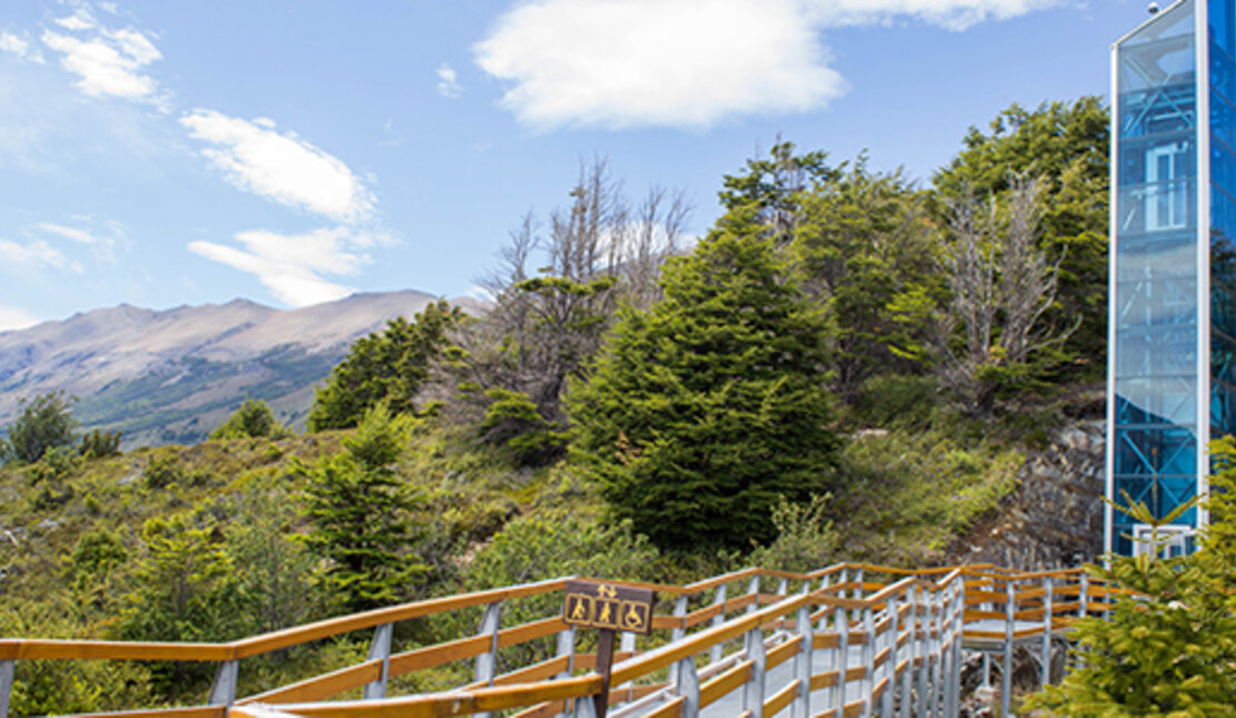 Accessible outdoor ramp route