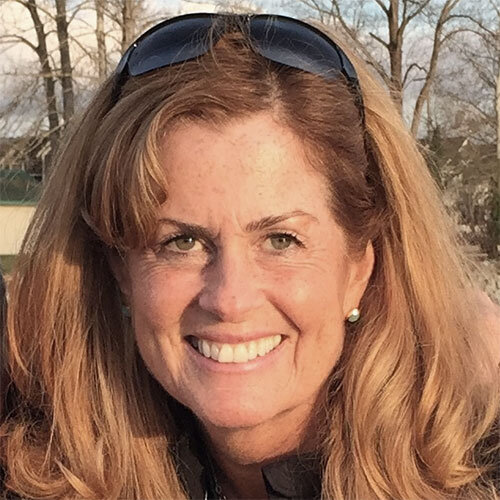 Headshot of Amanda Hansen