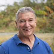 Rick Hansen smiling at the camera